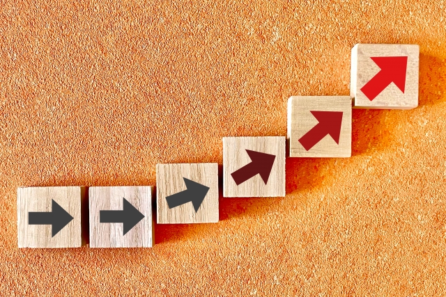 伴走型労務支援として仕組みの運用と改善を継続的に支援するプロセスを表したイメージ